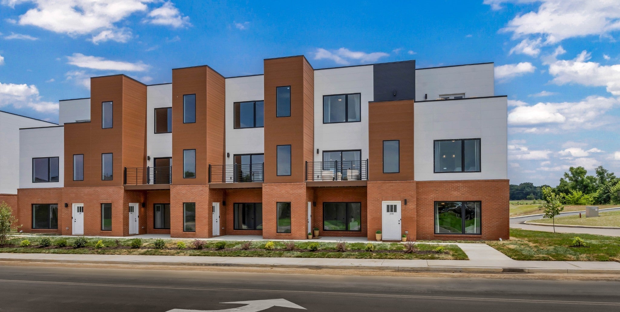 Photo of Listing #3041873