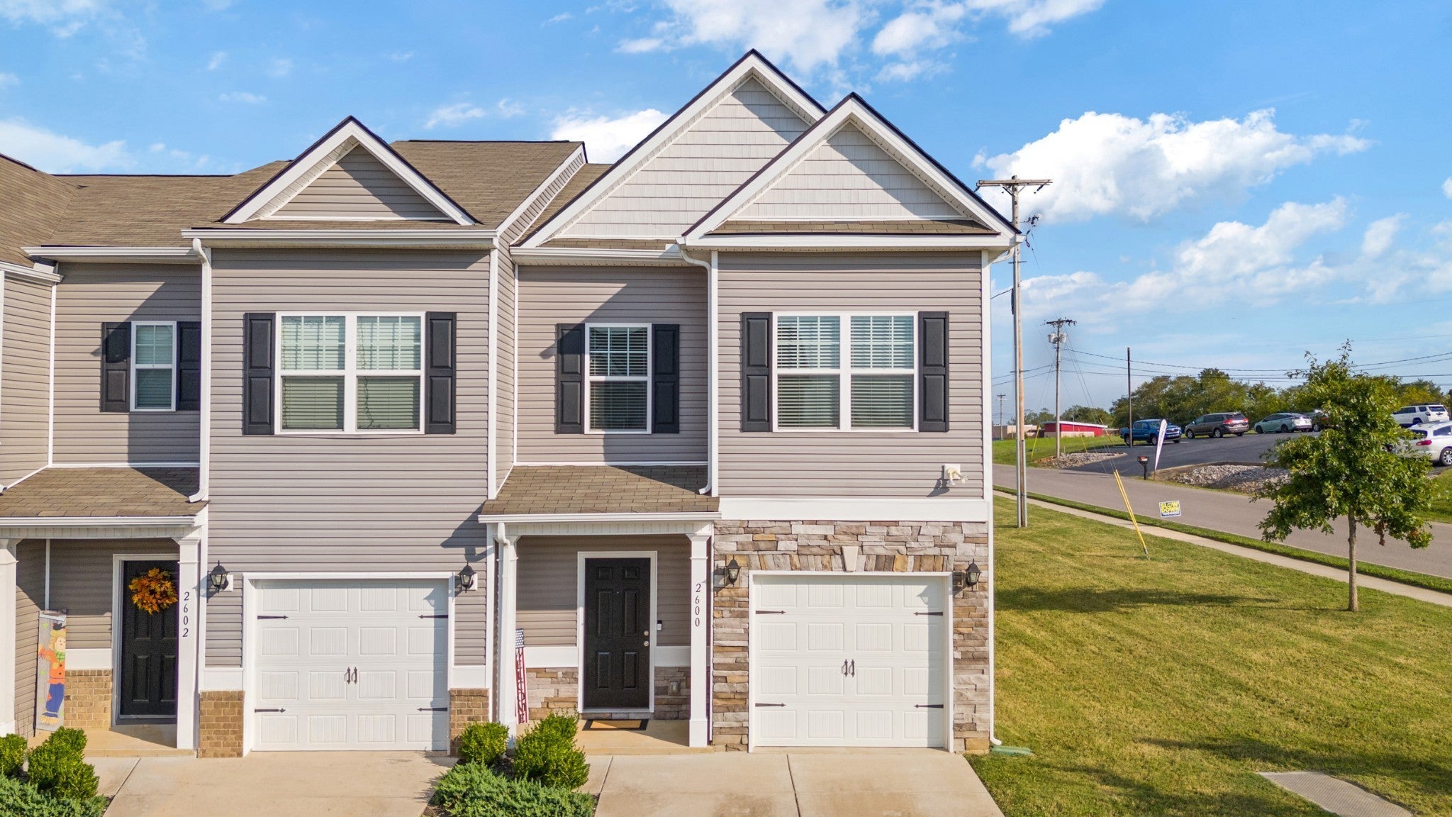 Photo of Listing #3041912