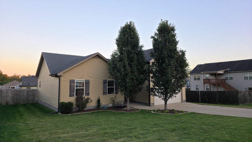 1151 Freedom Dr, Clarksville