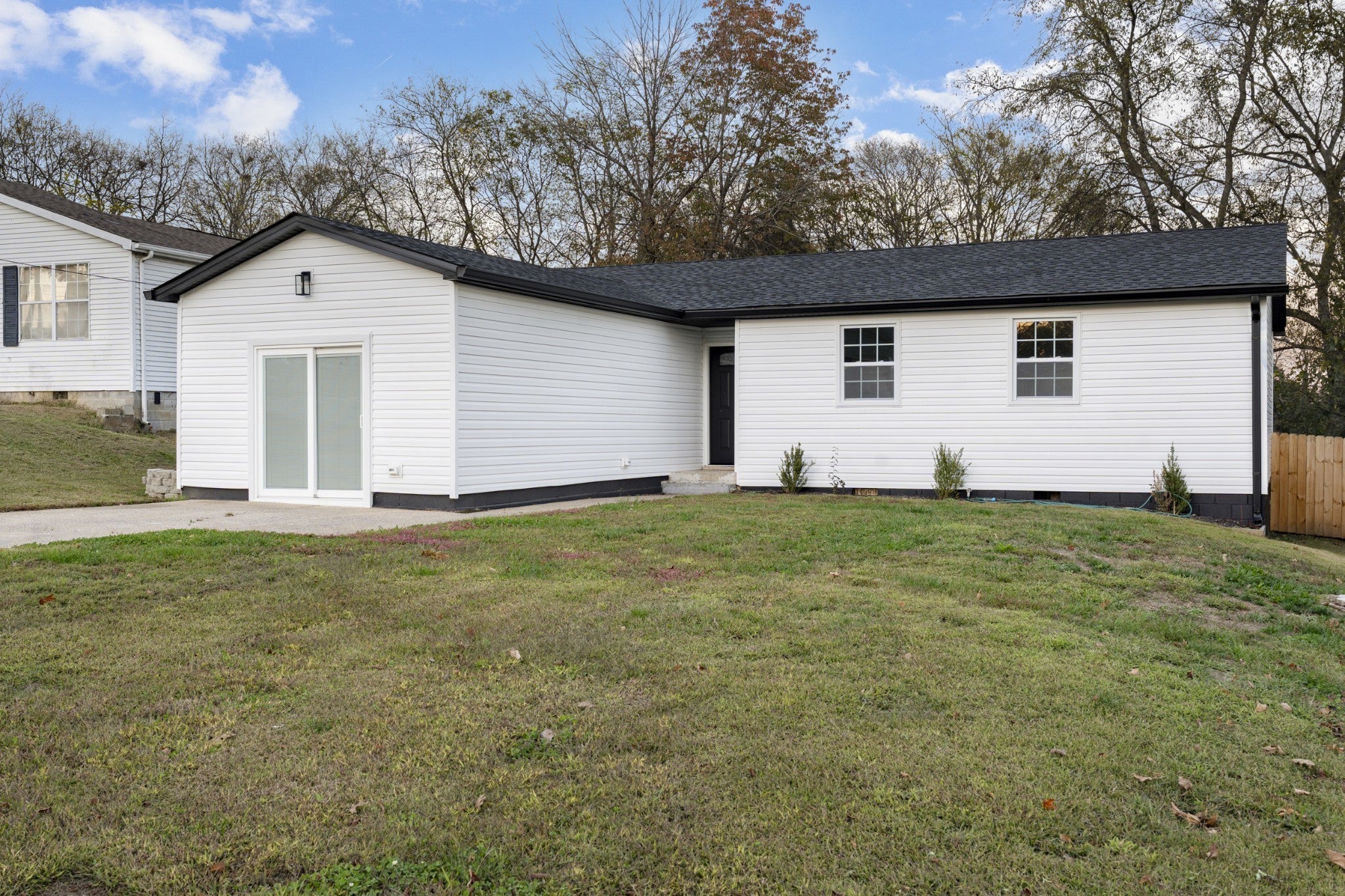 Photo of Listing #3041984