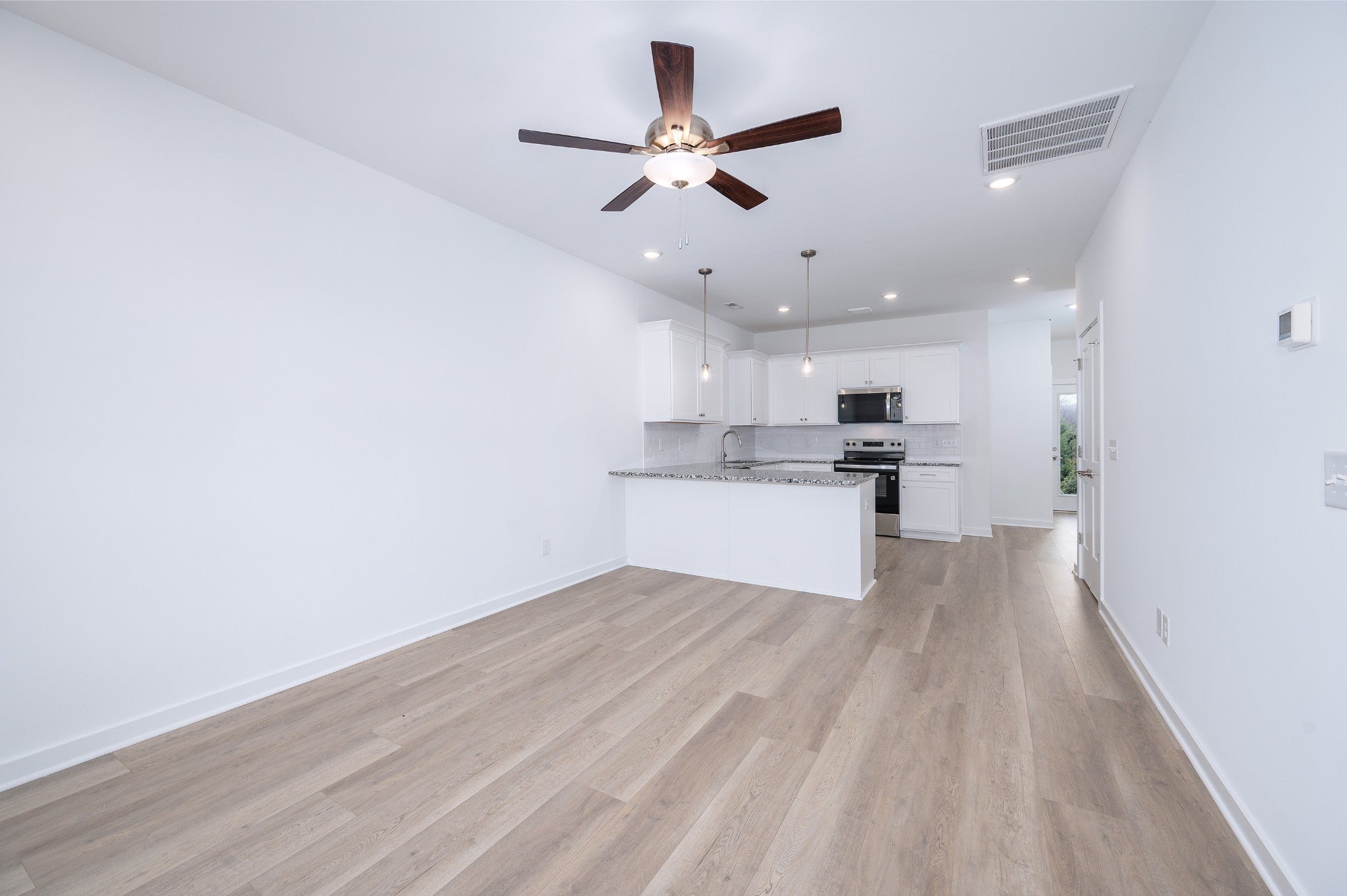 Photo of Listing #3042233