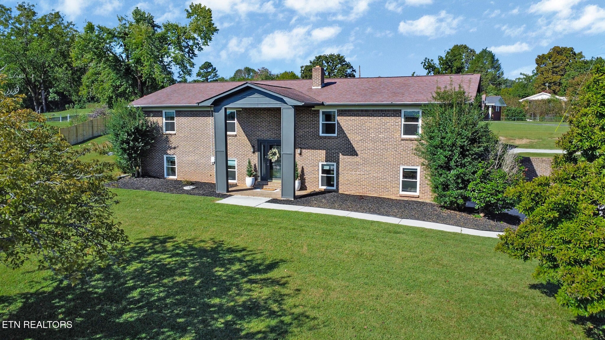 Photo of Listing #3042258