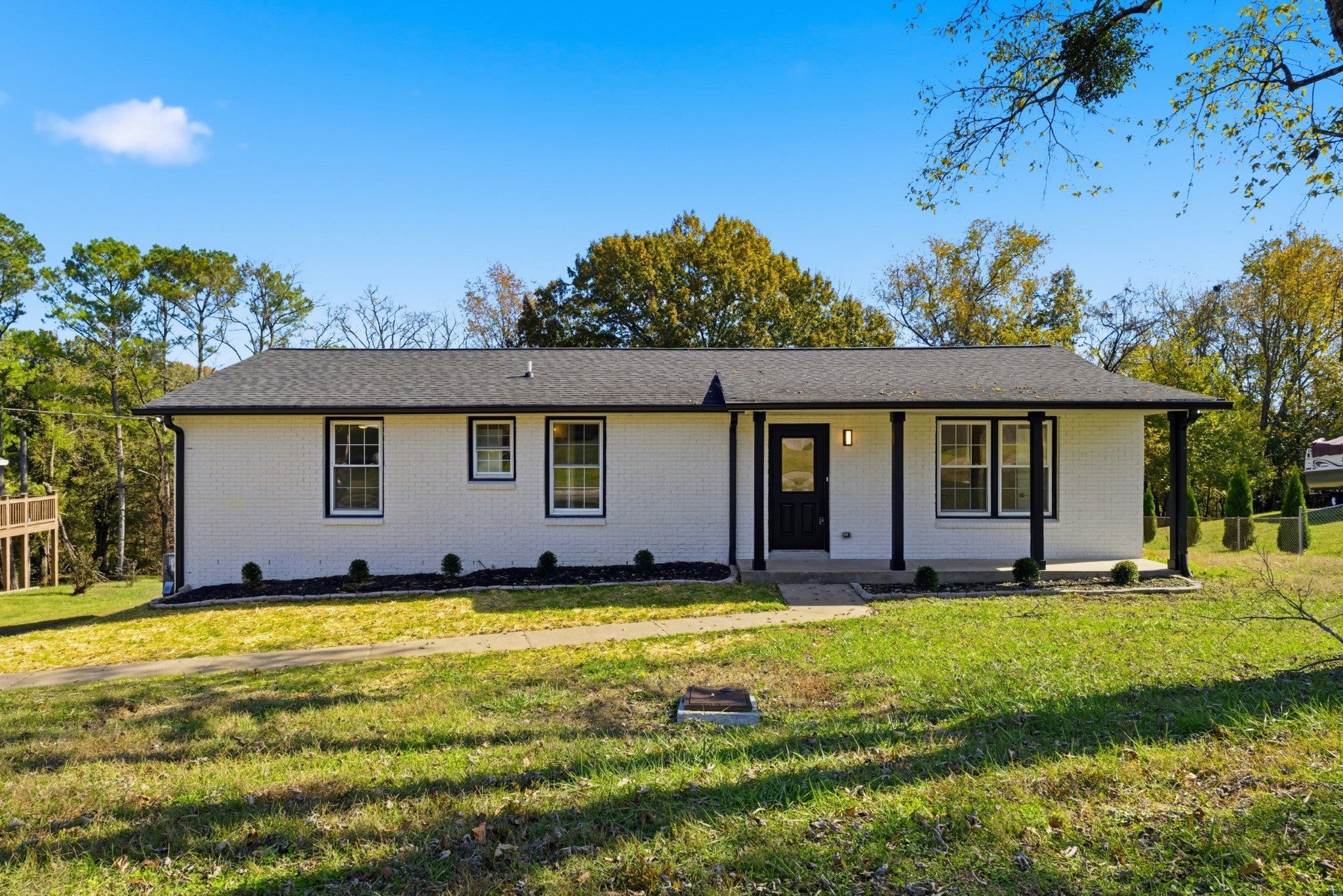 Photo of Listing #3042347