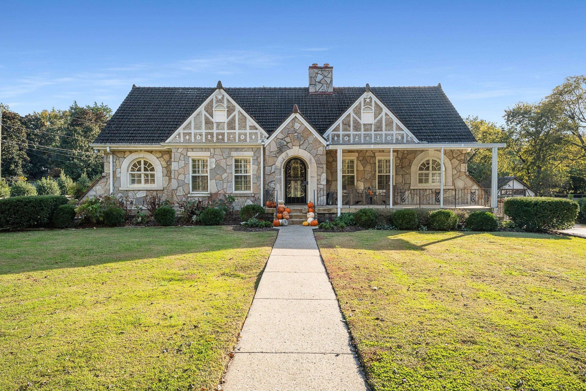 Photo of Listing #3042429