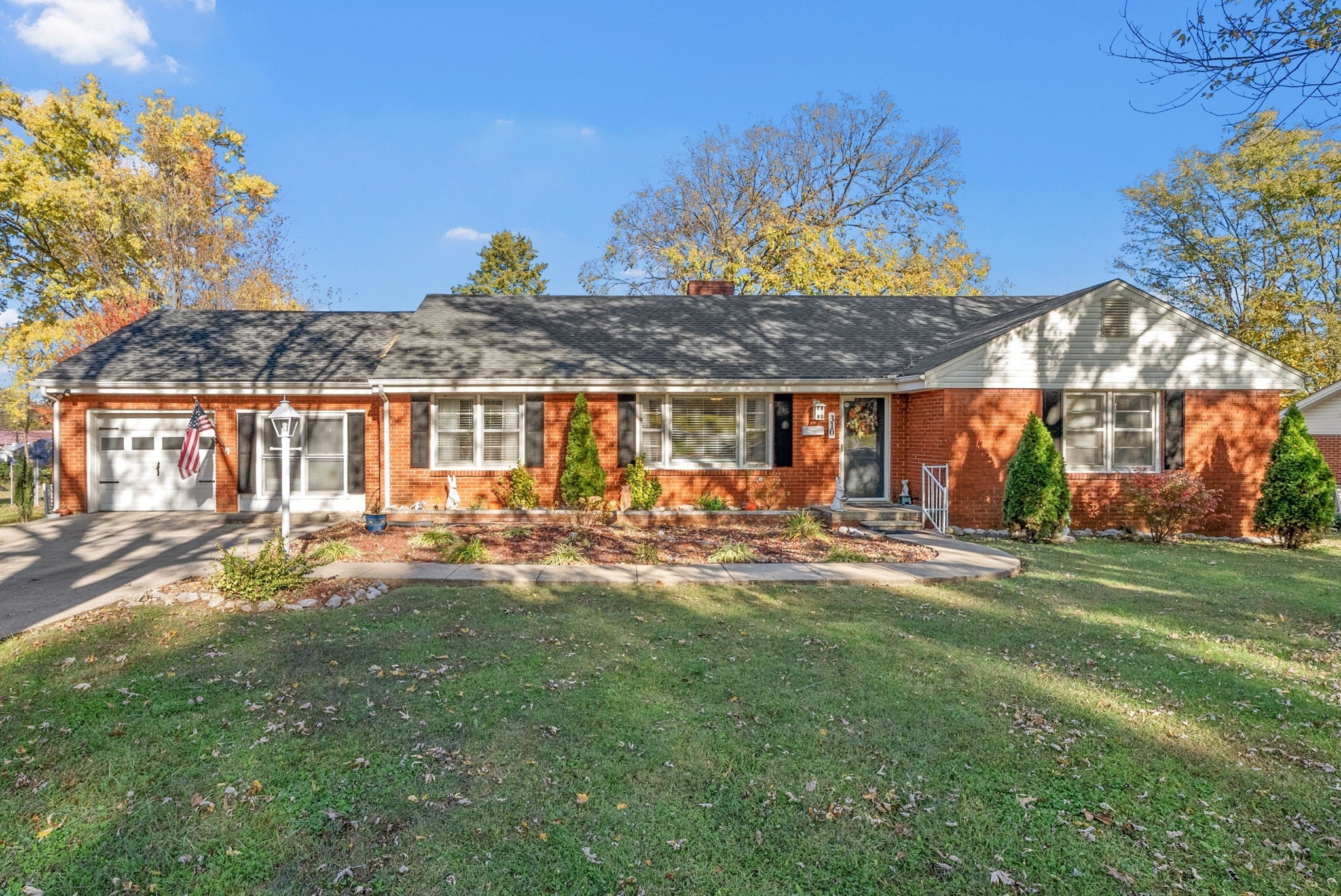 Photo of Listing #3042470