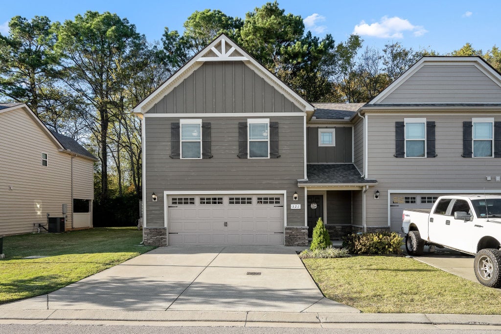 321 Longhorn Dr, Smyrna