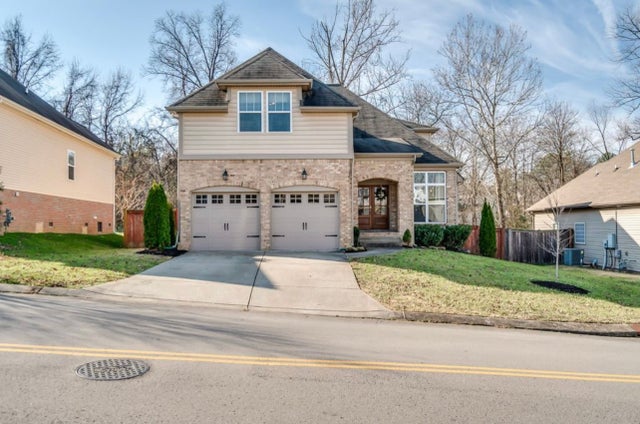 971 Legacy Park Rd, Mount Juliet