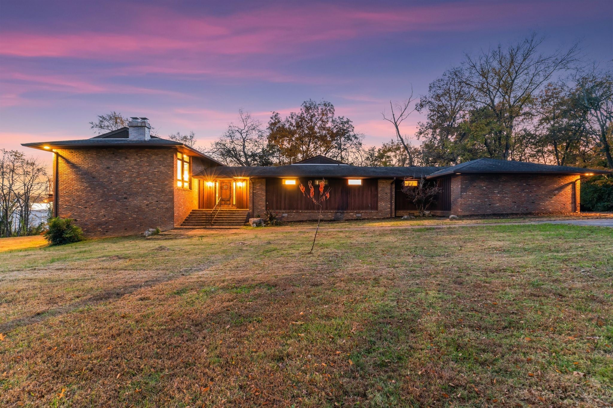 Photo of Listing #3042570