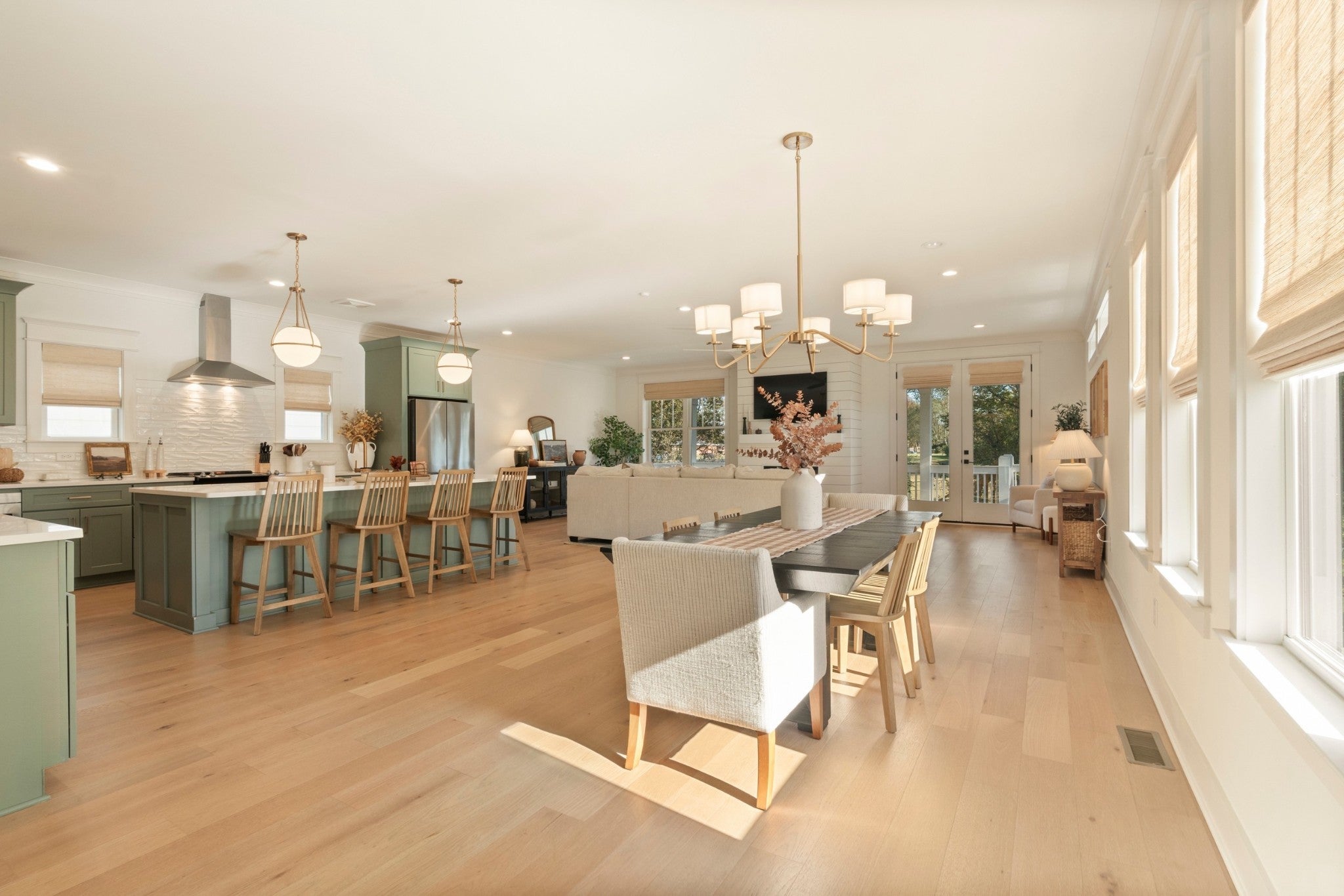 Photo of Listing #3042619