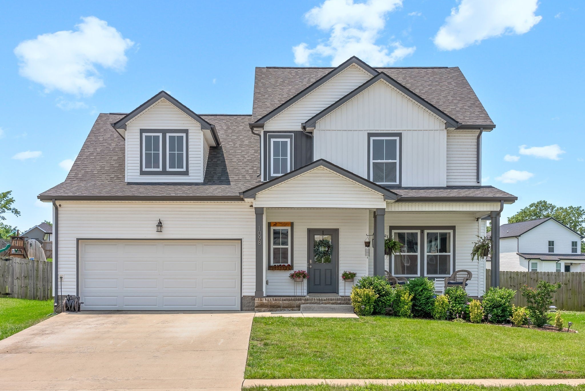 Photo for MLS 3042620 in 1098 Eagles View Dr Clarksville, TN - 37040