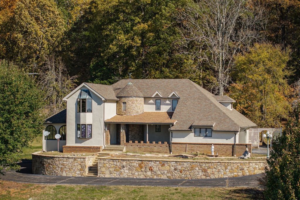 3300 Roberts Matthews Hwy, Sparta