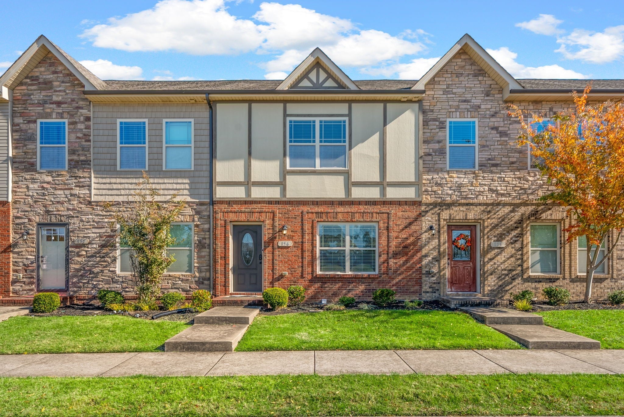 Photo of Listing #3042727