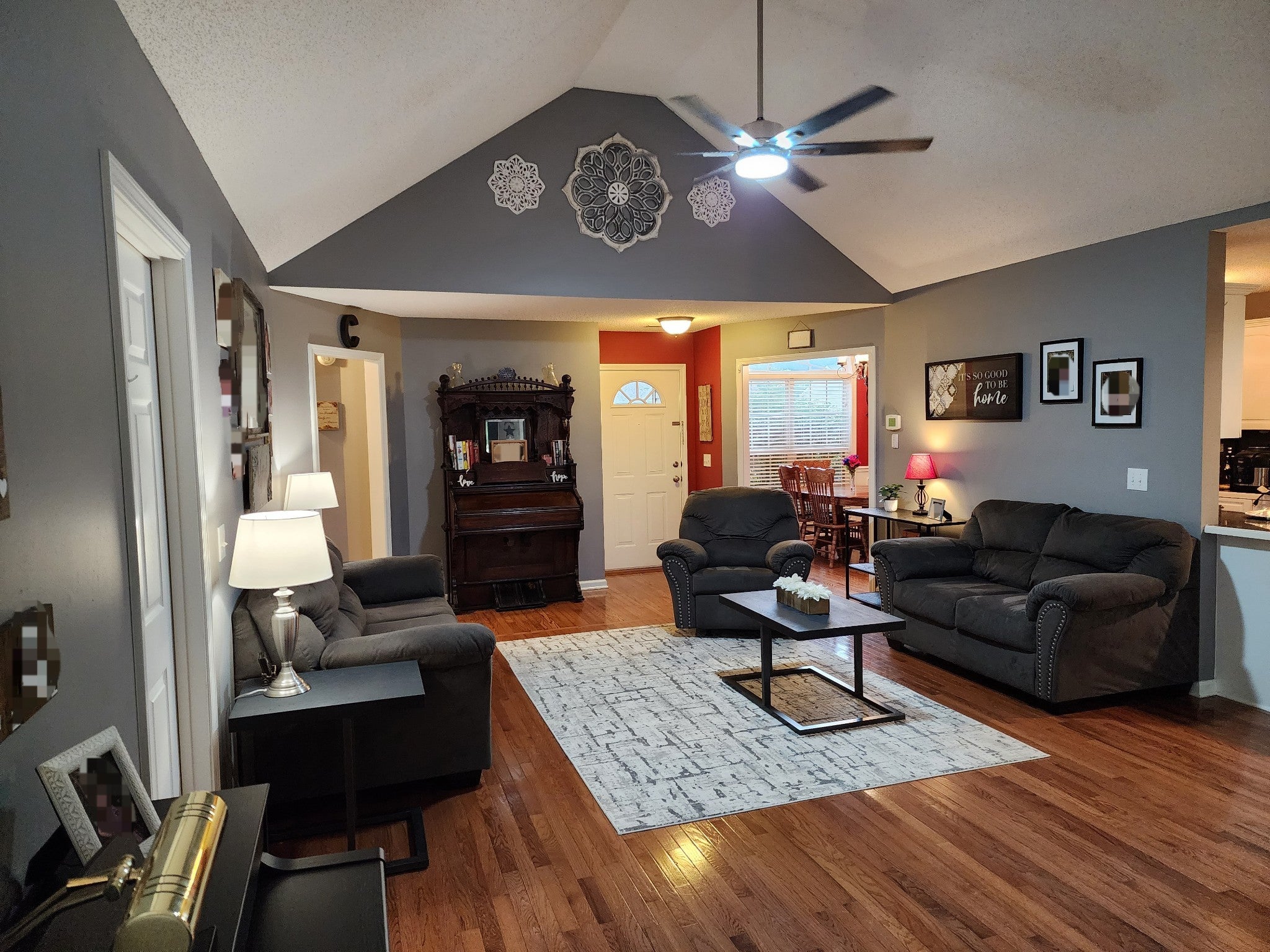 Photo of Listing #3042769