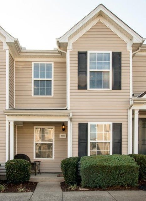 8007 Logan Dr, La Vergne