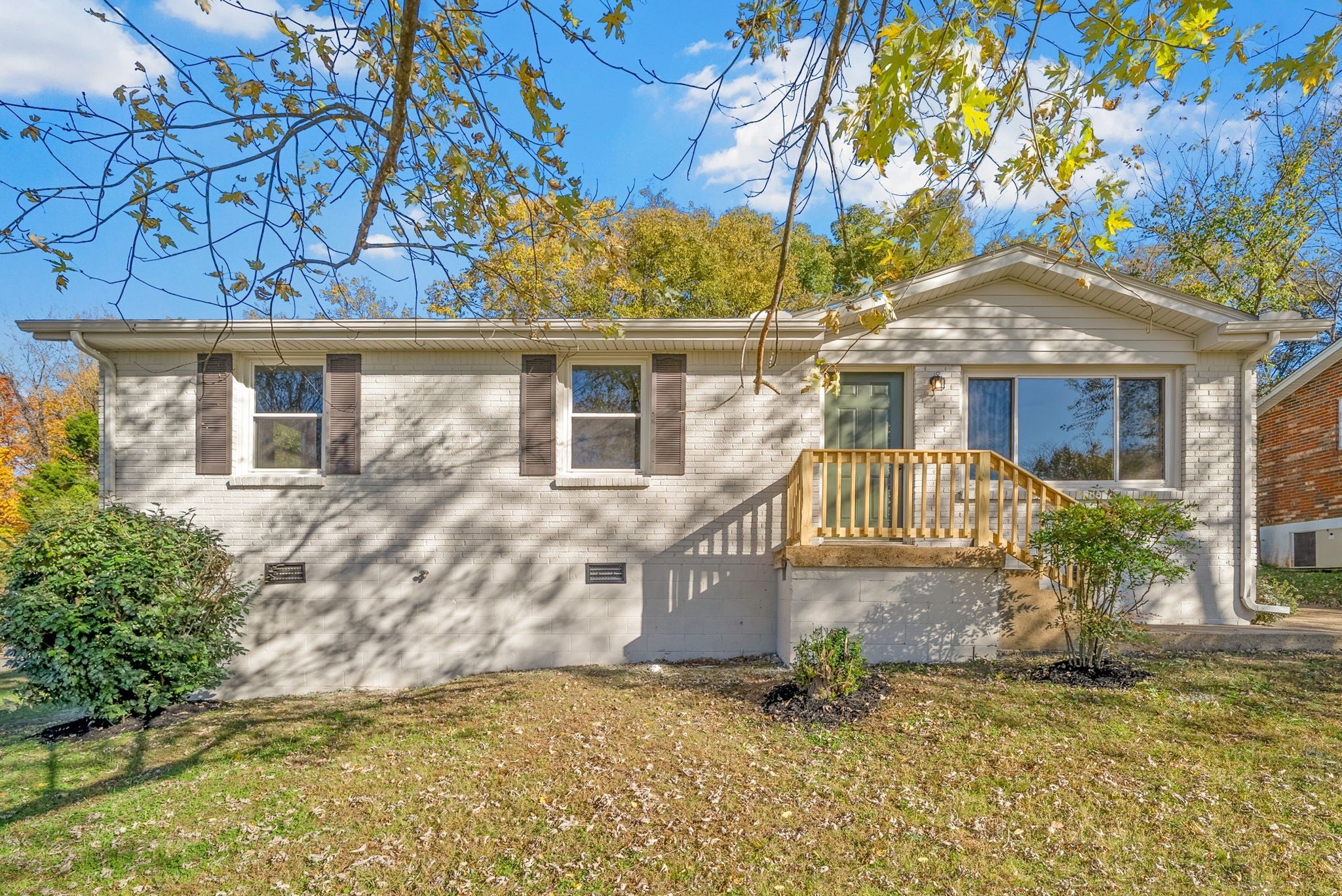 Photo of Listing #3042925