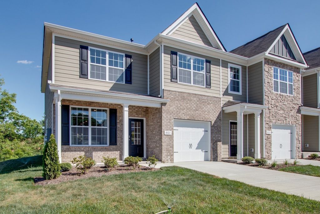 1021 Woodbridge Glen, Lebanon