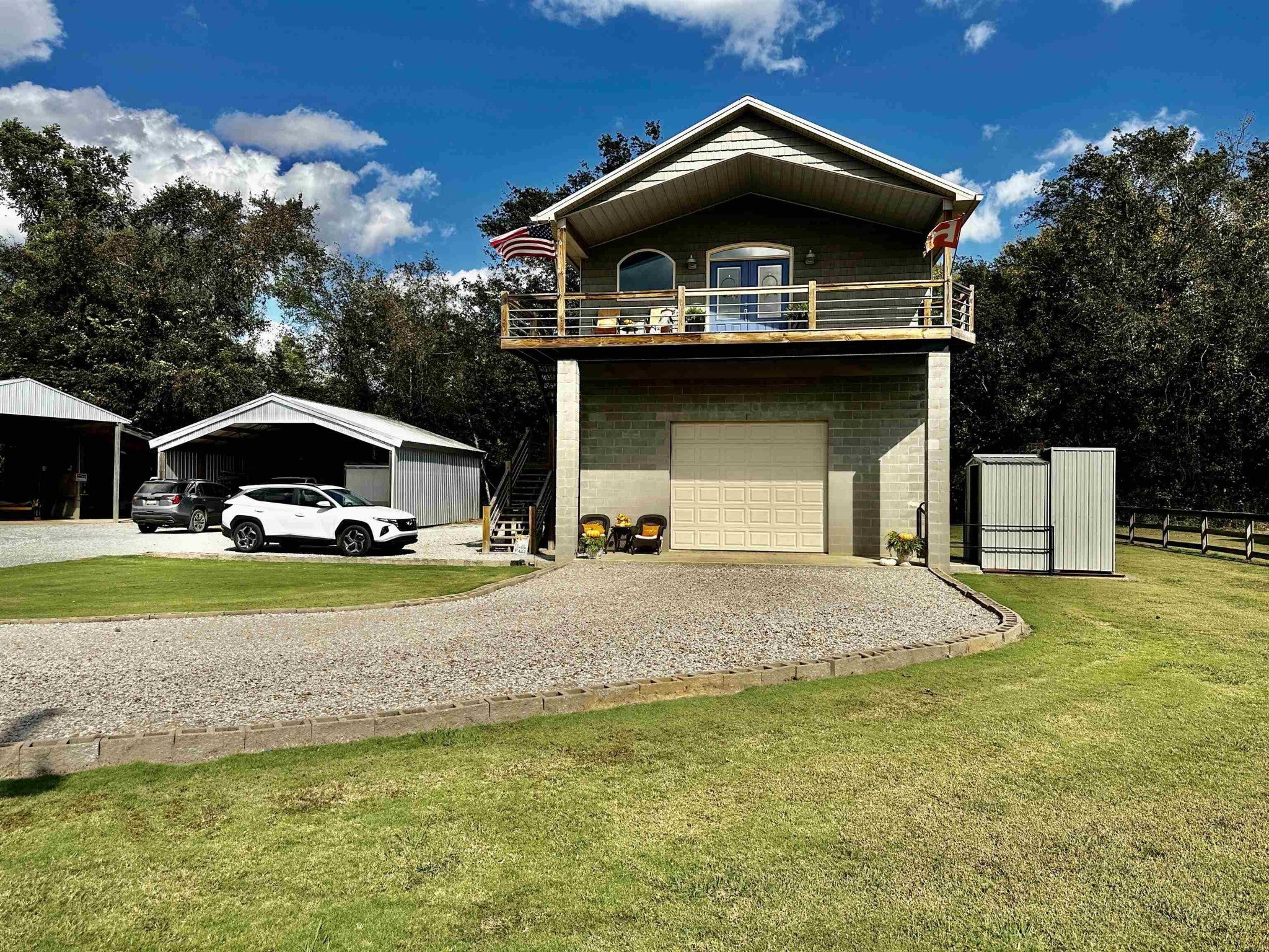 Photo of Listing #3043266