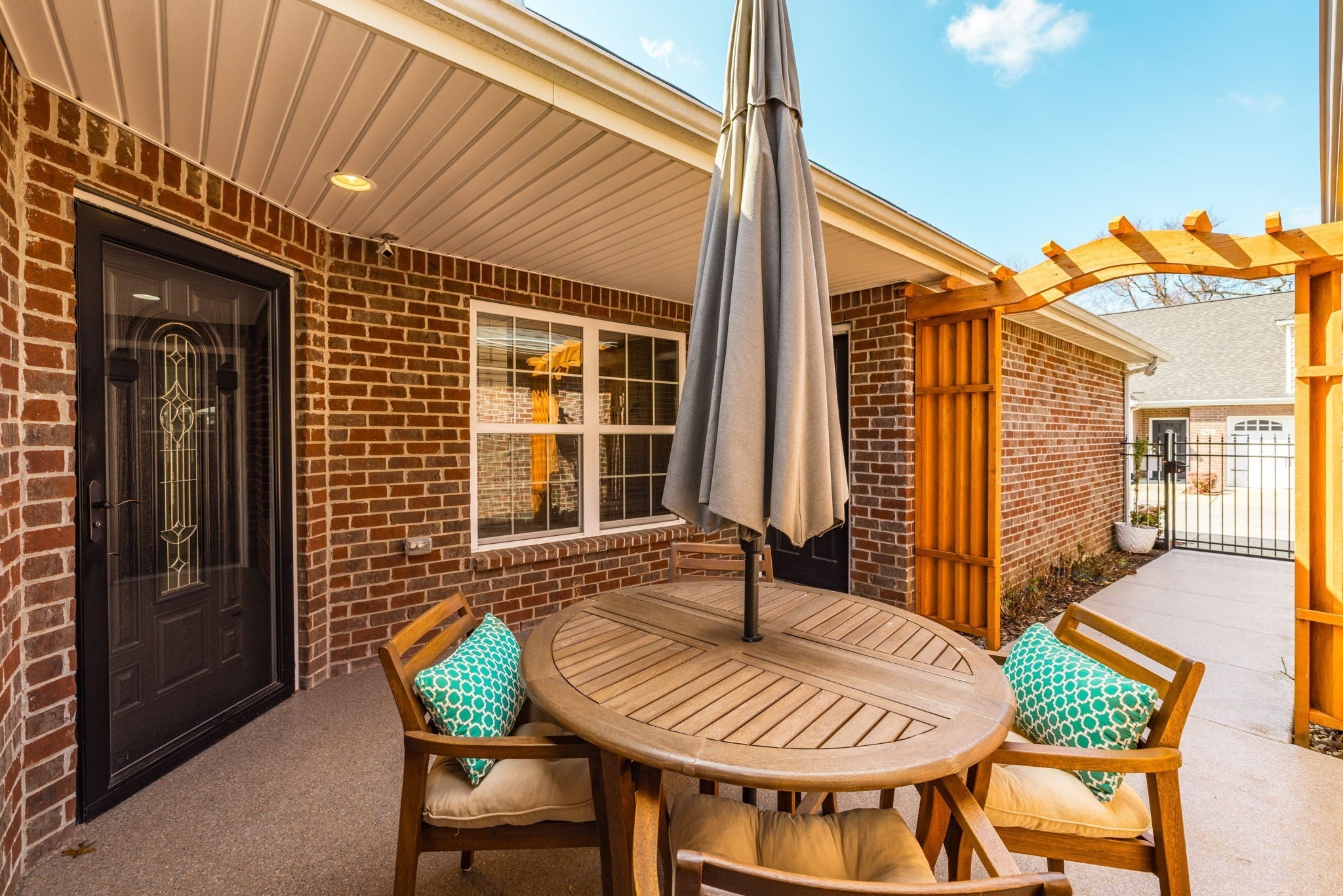 Photo of Listing #3043426