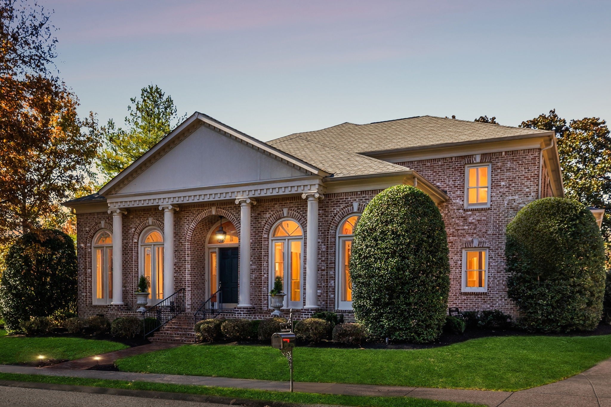 Photo of Listing #3043535