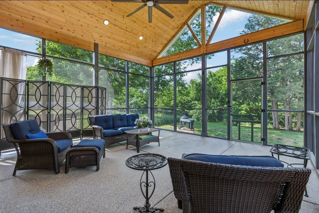 5122 Stonewood Dr, Smyrna