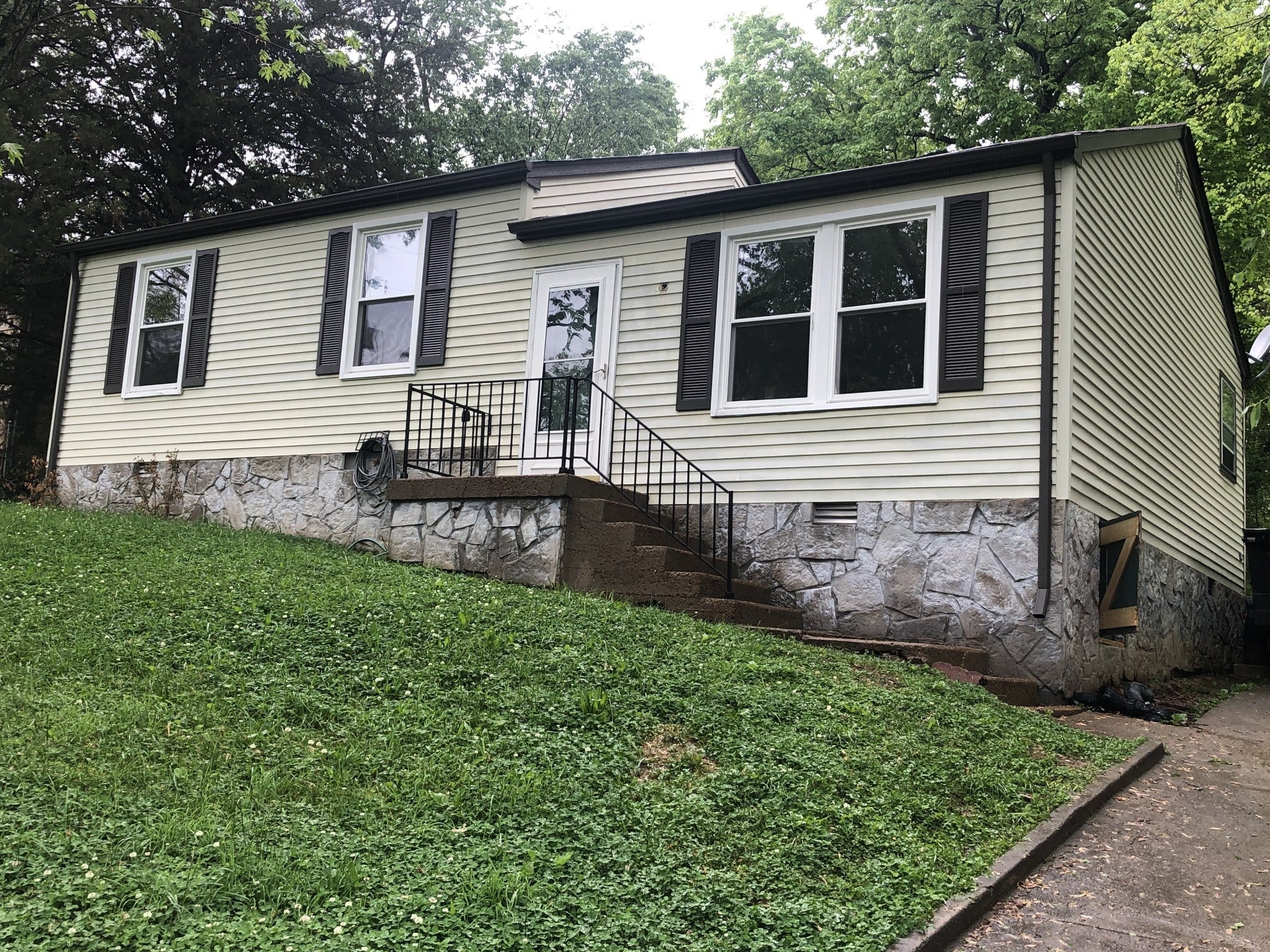 Photo of Listing #3043788