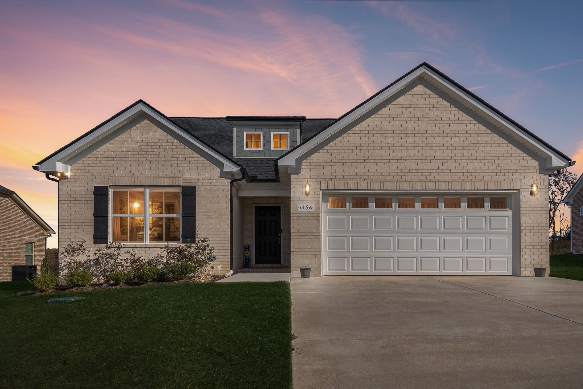 Photo of Listing #3045028