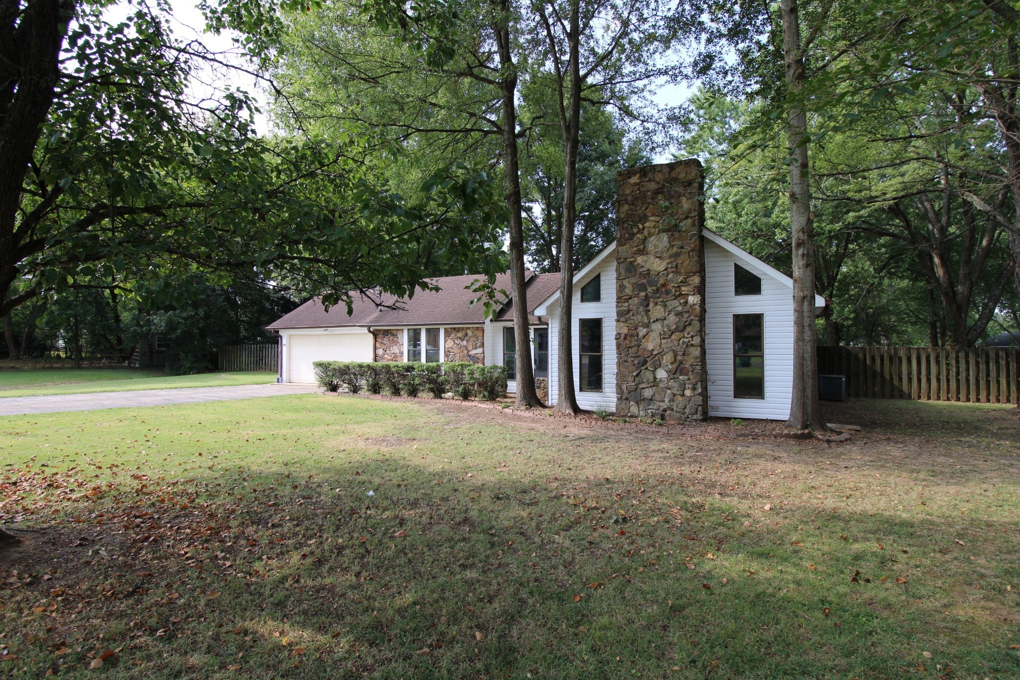 Photo of Listing #3045067