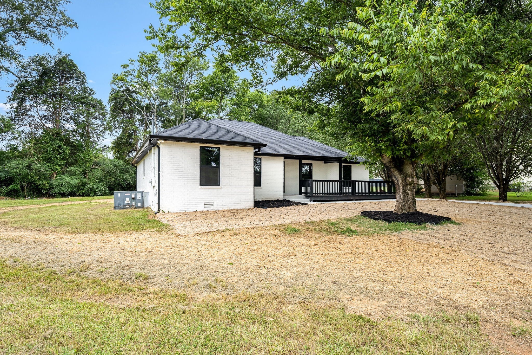 Photo of Listing #3045099