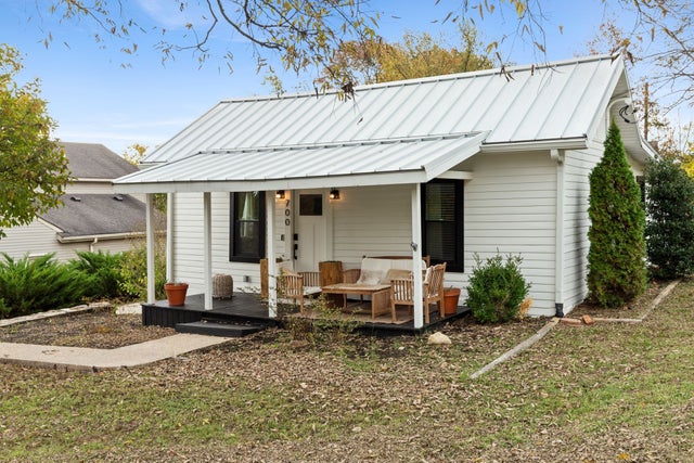 700 Maplewood Ln, Nashville