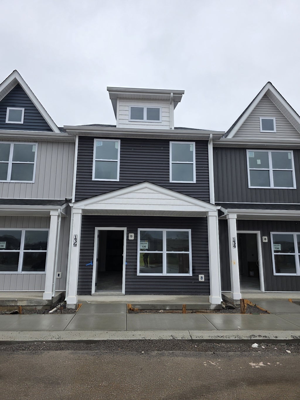 136 Front Ridge Circle, Clarksville