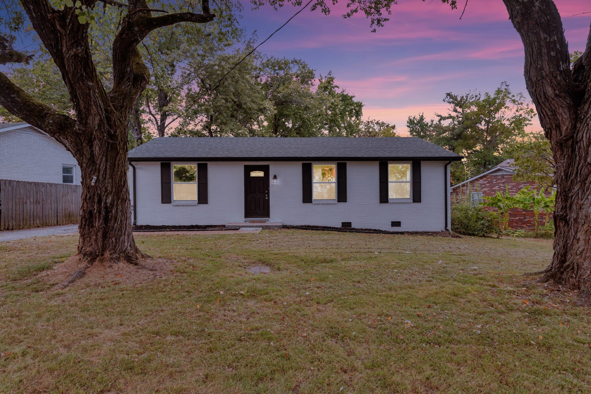 Photo of Listing #3045238