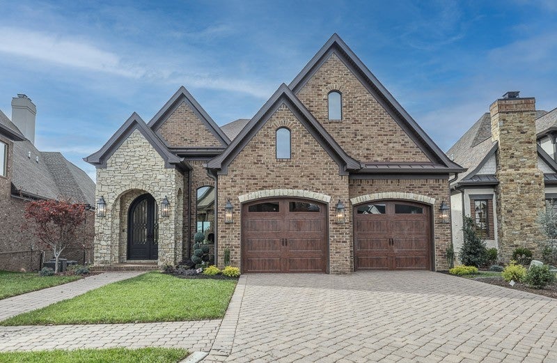 Photo of Listing #3045370