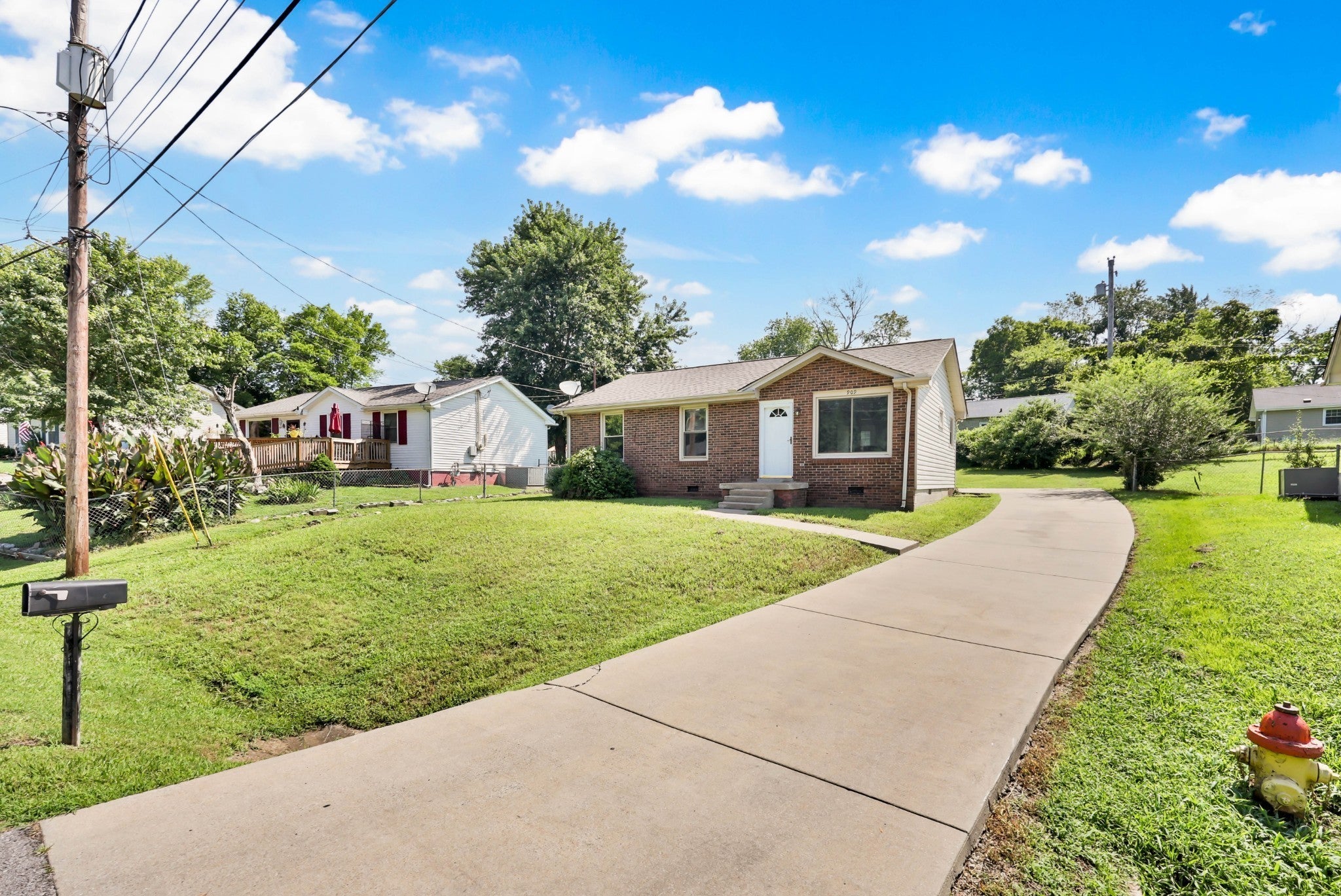 Photo of Listing #3045400