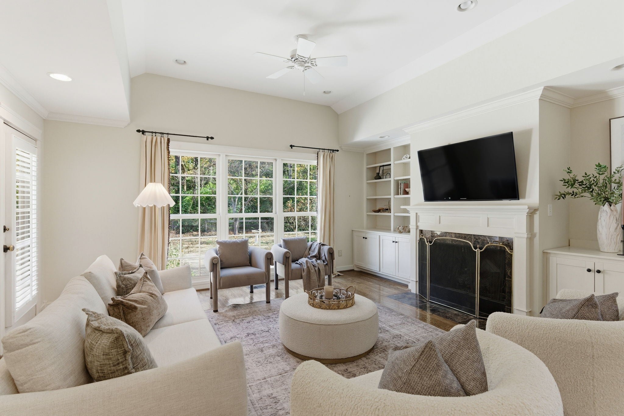 Photo of Listing #3045493