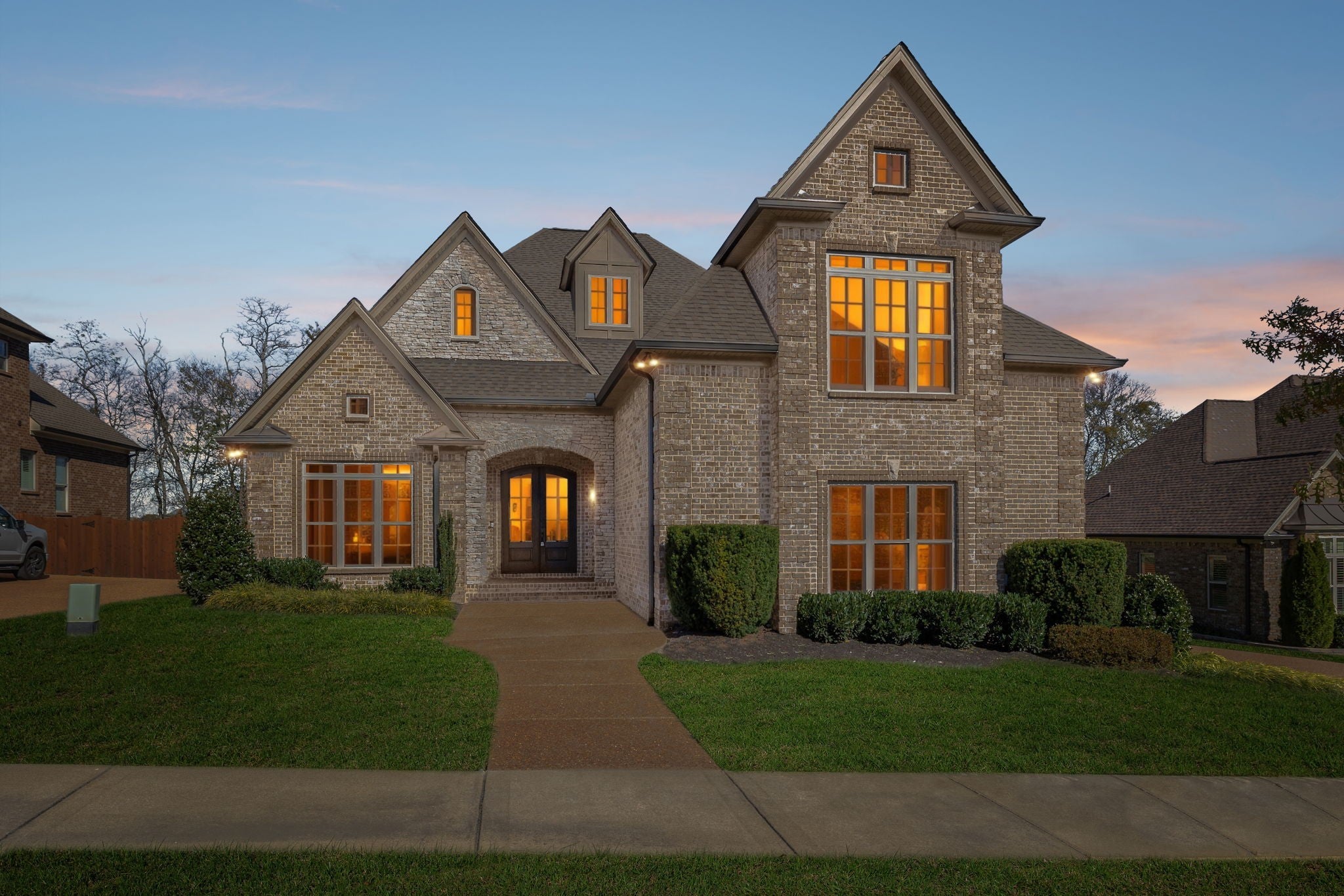 Photo of Listing #3045586