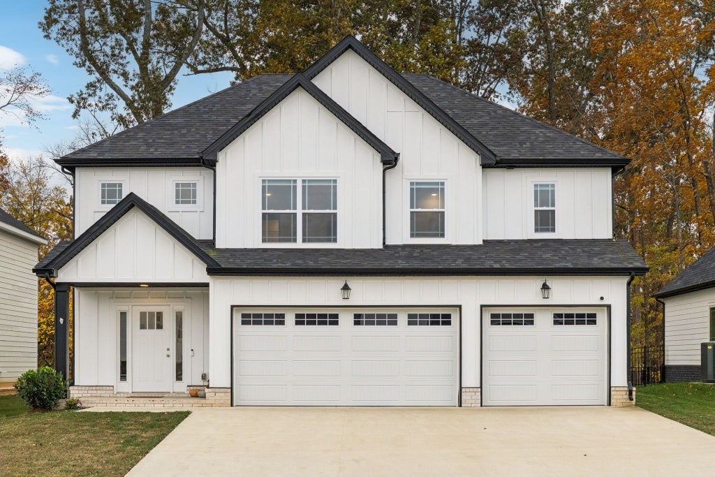 974 Alton Dr, Clarksville