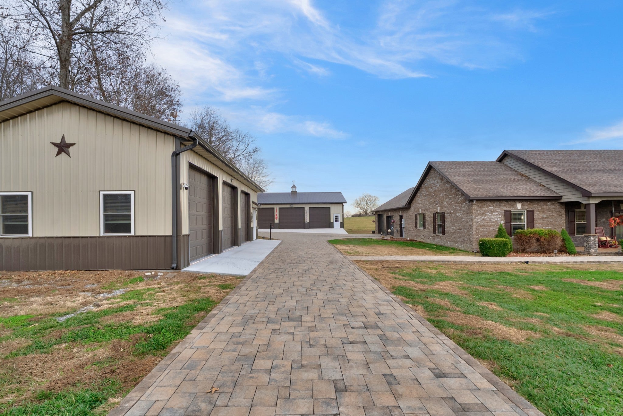 Photo of Listing #3045706