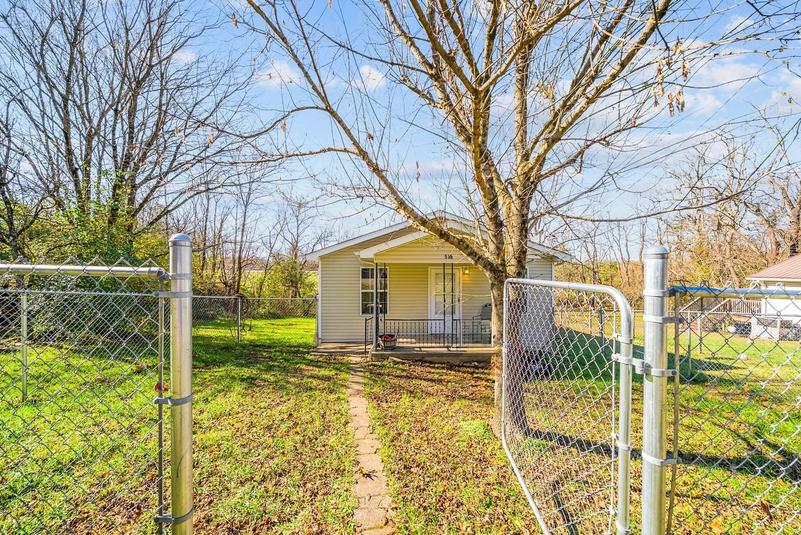 Photo of Listing #3045760