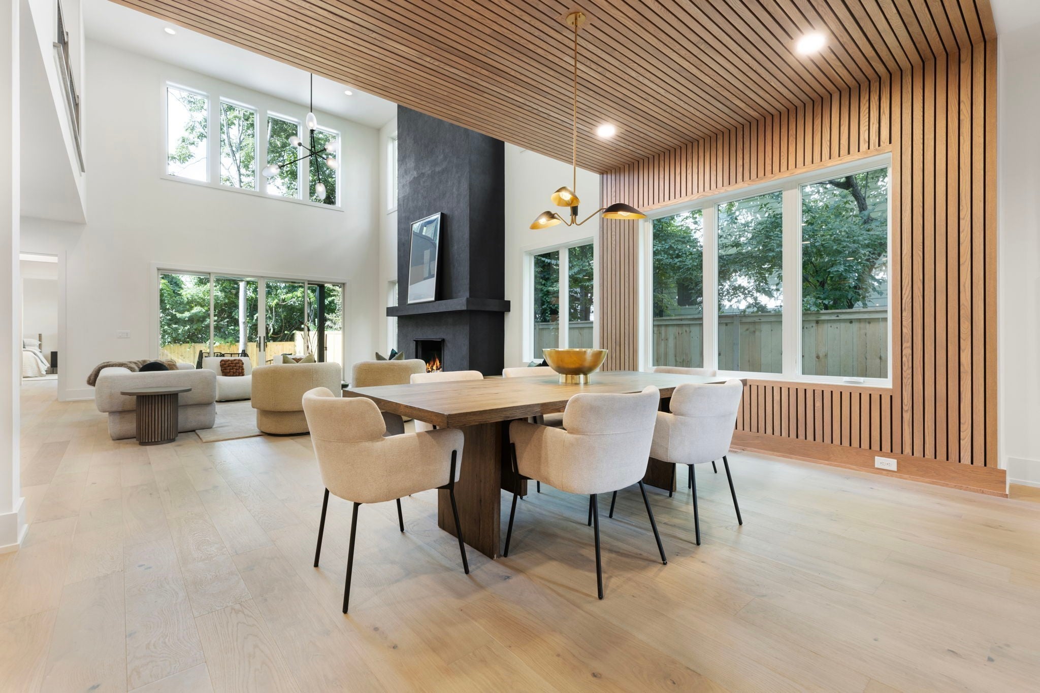 Photo of Listing #3045918