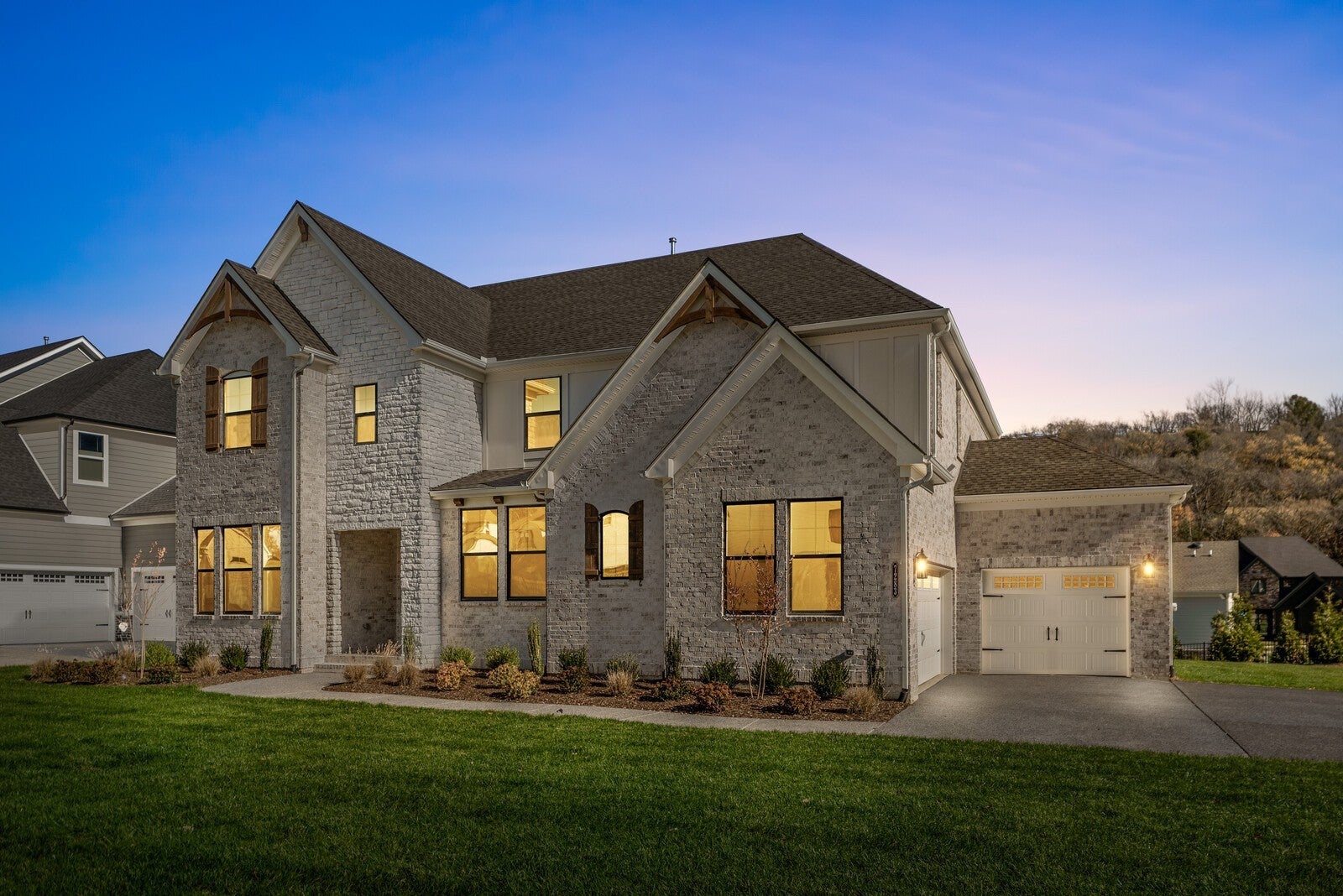 Photo of Listing #3046019