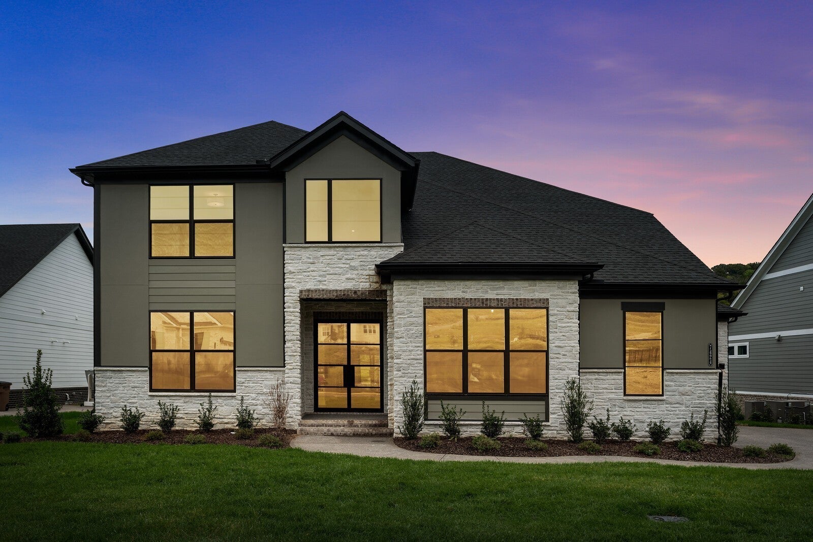 Photo of Listing #3046058