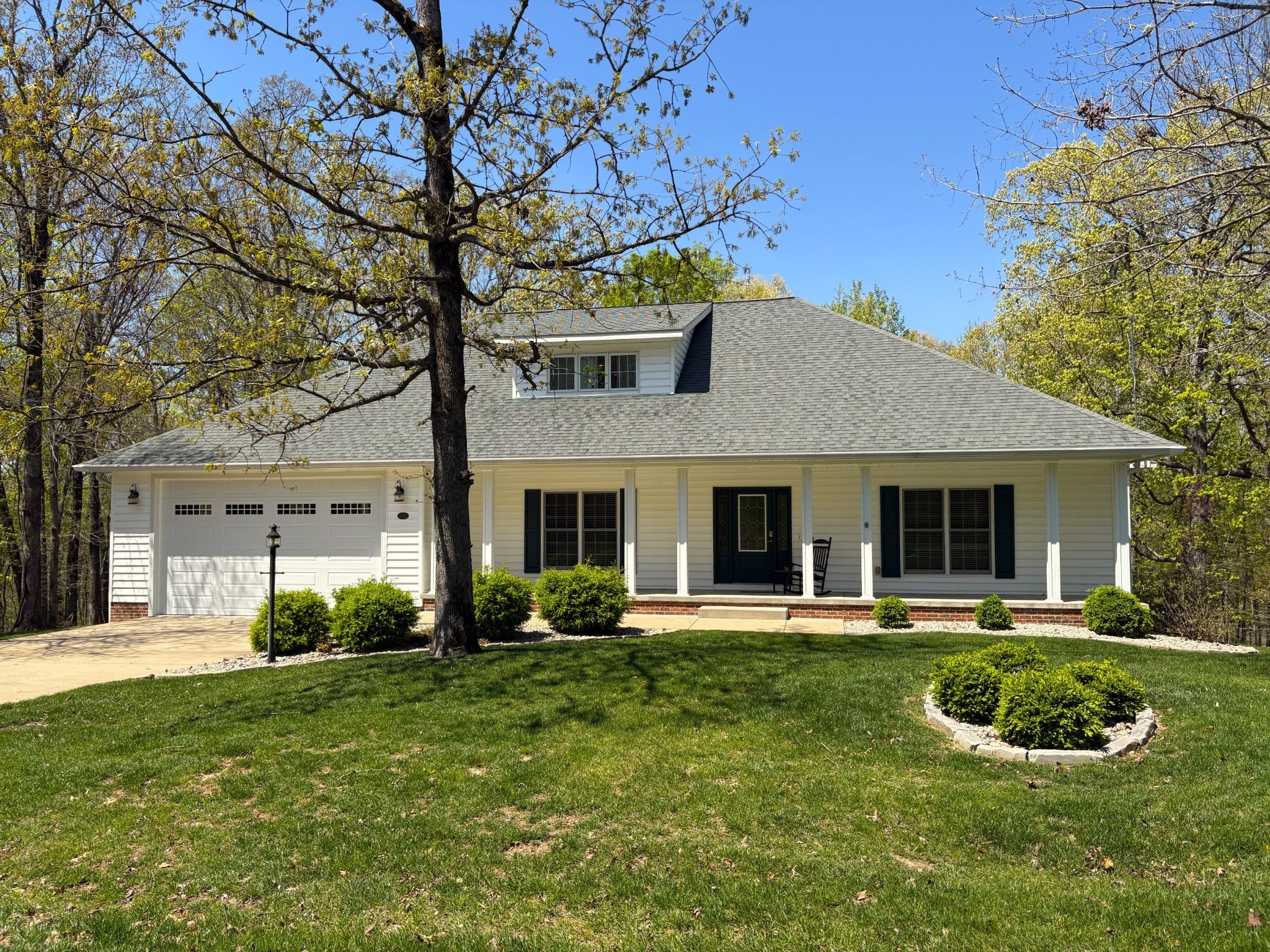 Photo of Listing #3046077