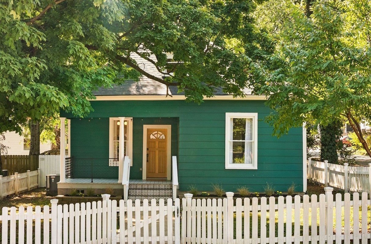 Photo of Listing #3046096