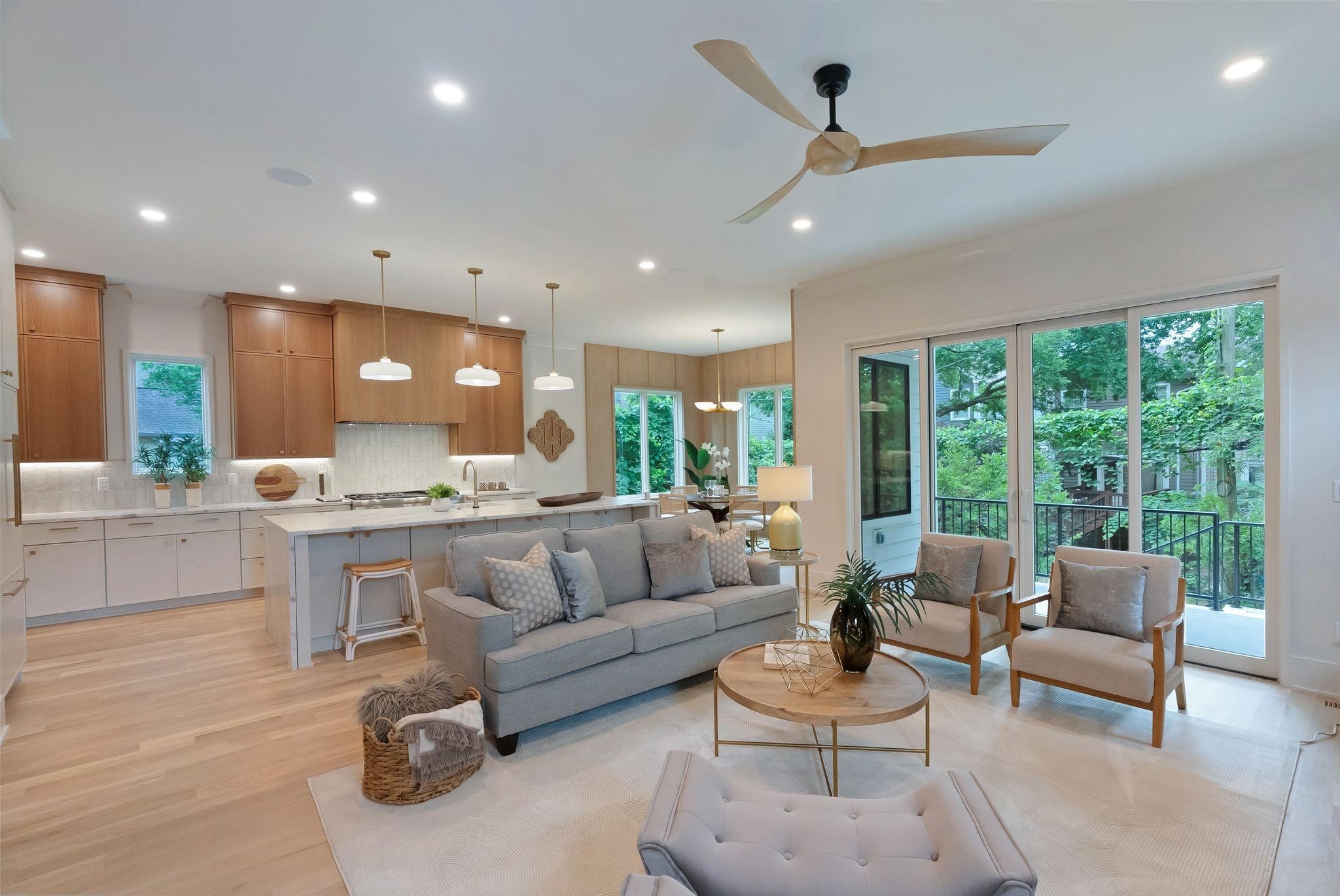 Photo of Listing #3046106