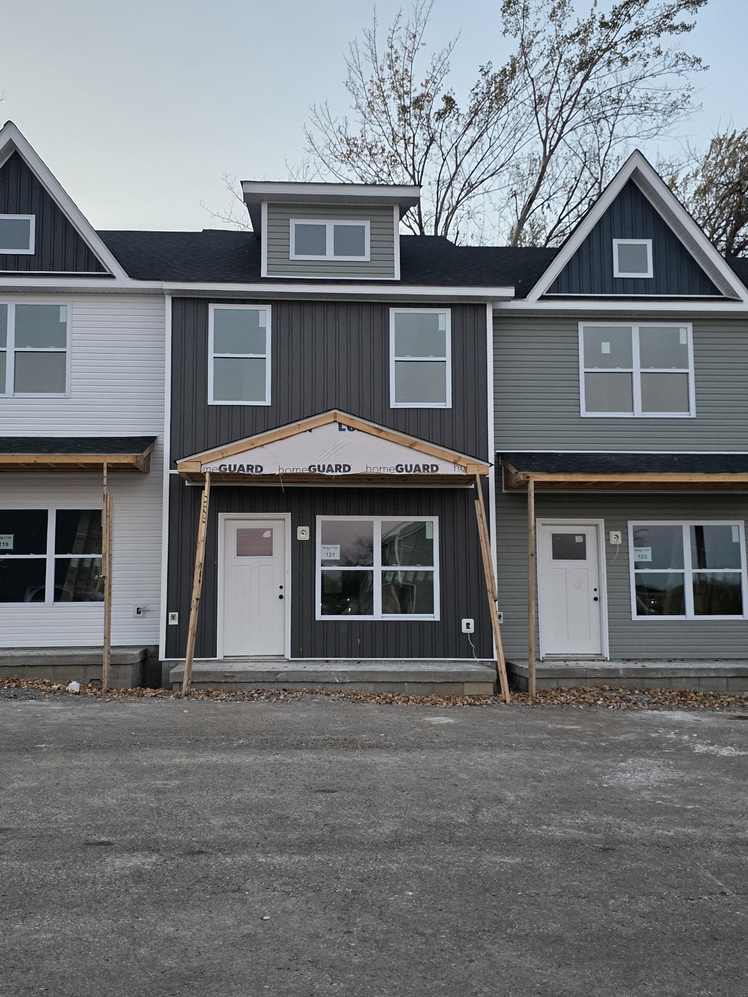 Photo of Listing #3046110