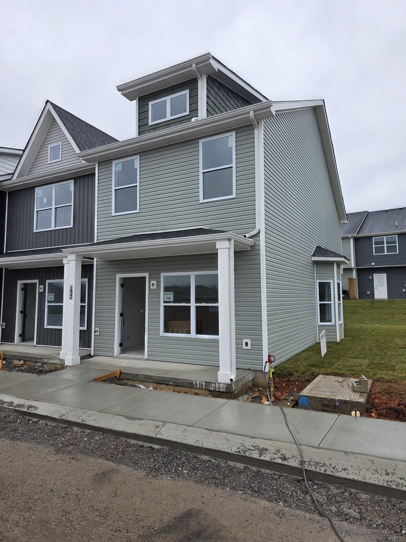 Photo of Listing #3046112