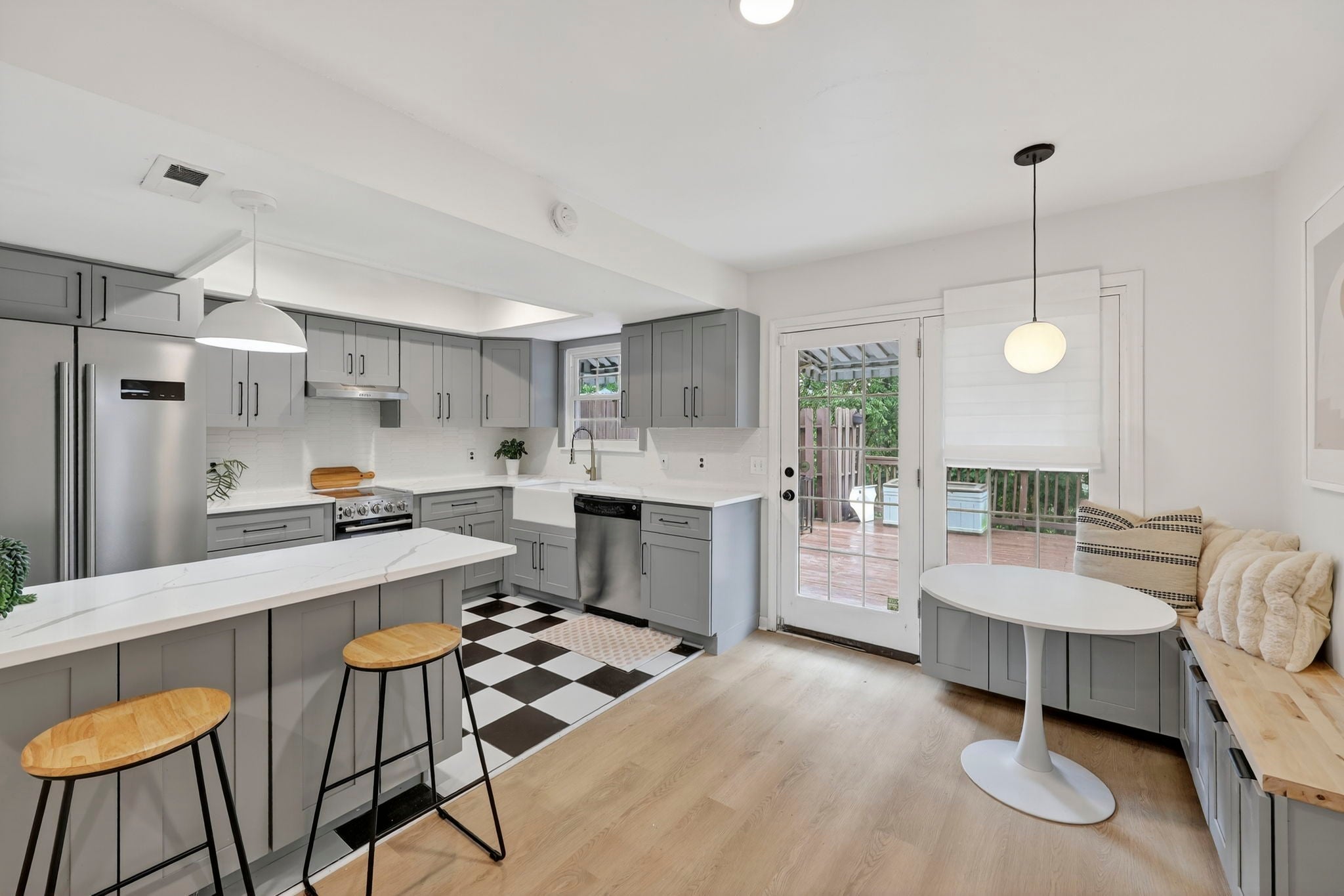 Photo of Listing #3046120