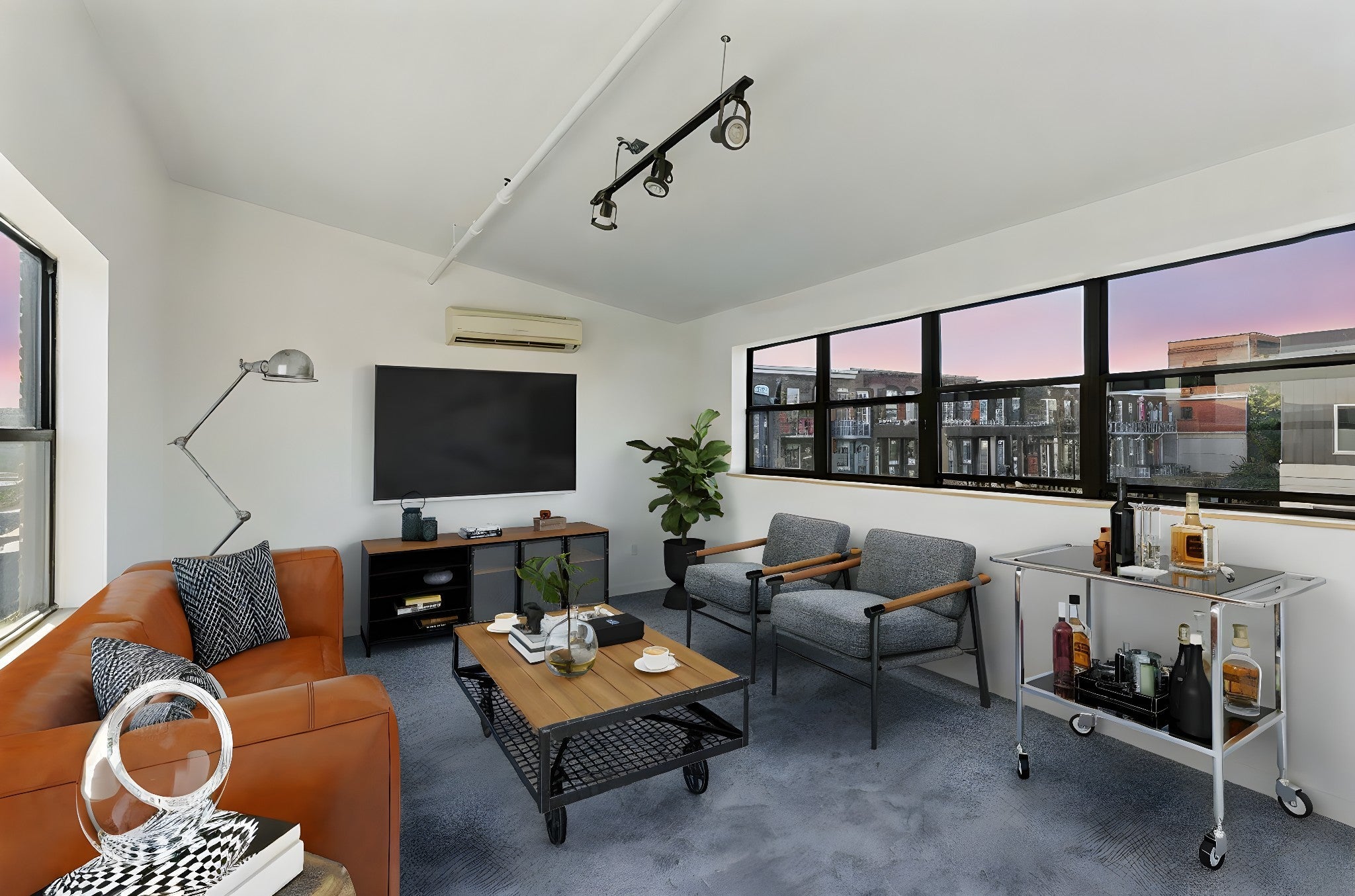 Photo of Listing #3046186