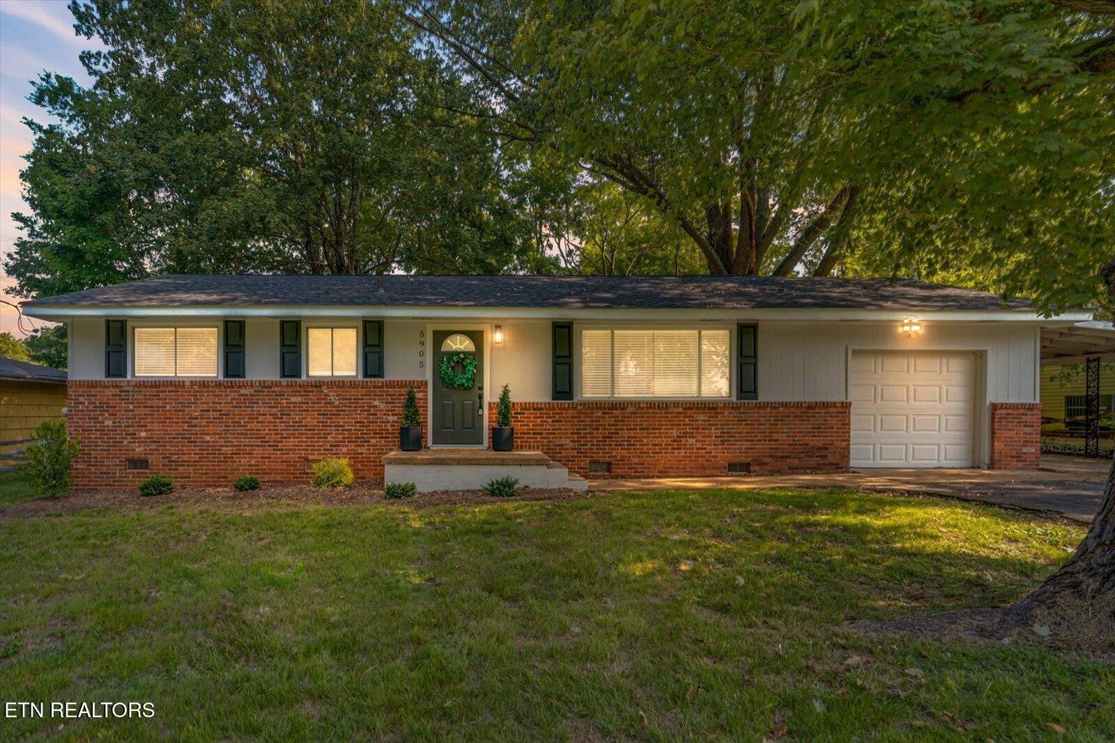 Photo of Listing #3046195