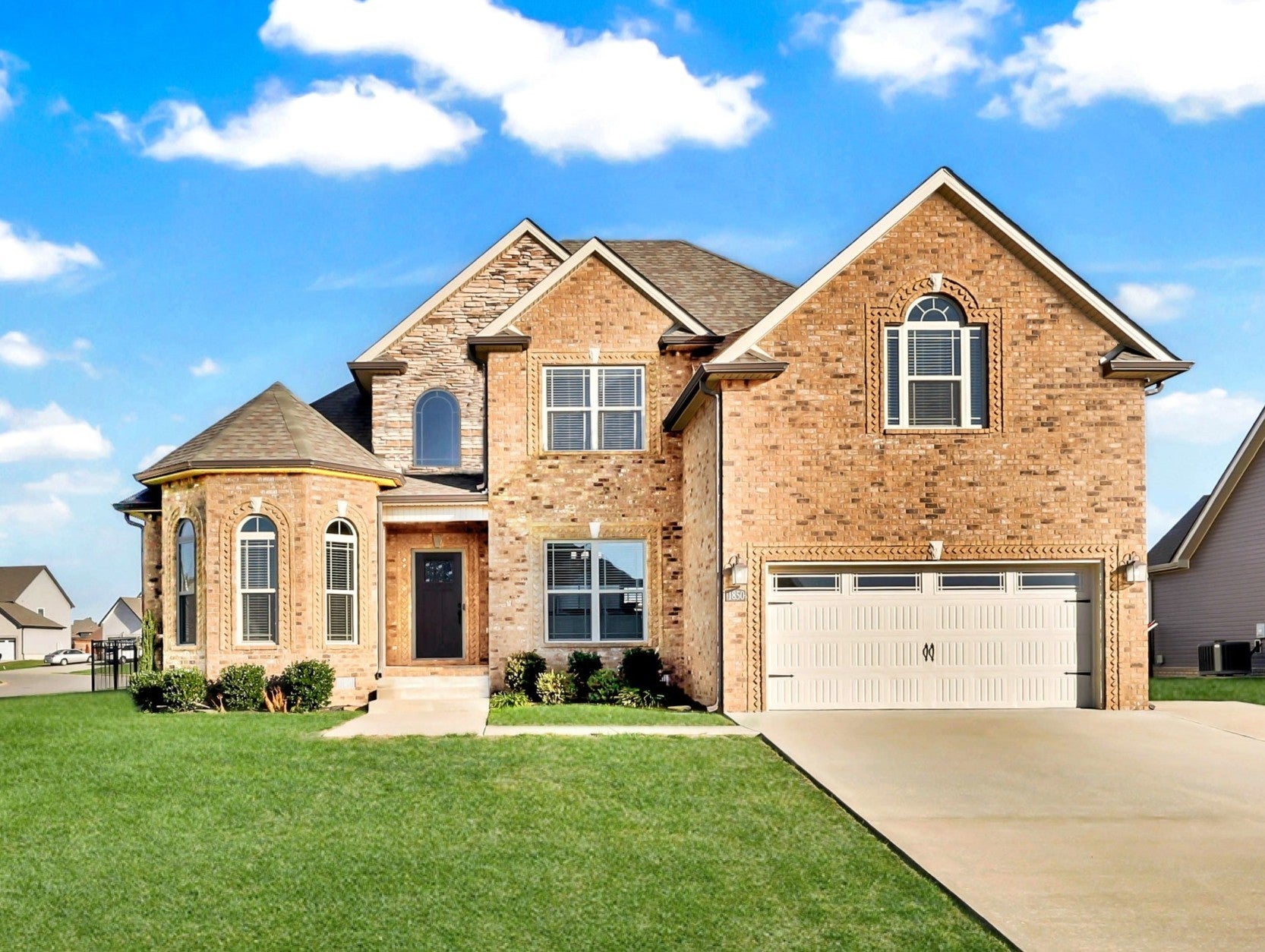 Photo of Listing #3046196